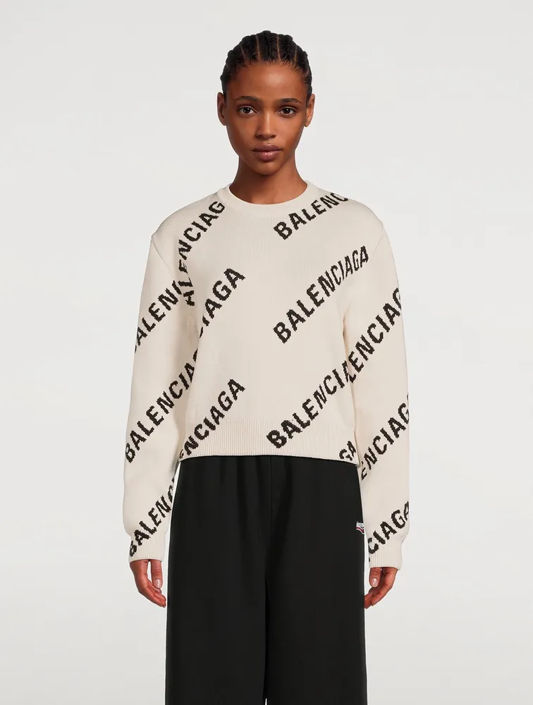 Sweater Logo Print