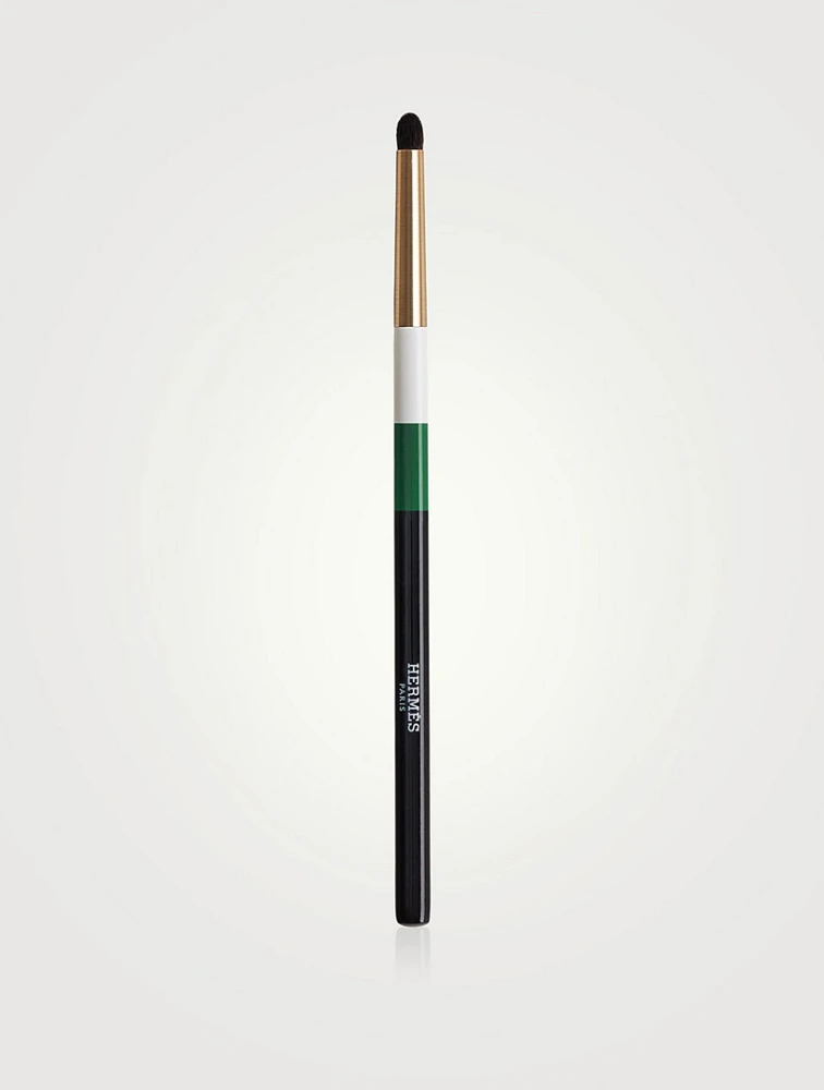 L’estompeur de précision Eye Makeup Brush