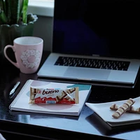 KINDER BUENO White Chocolate and Hazelnut Cream Candy Bars, 2 Individually Wrapped Bars Per Pack (39g), 39g