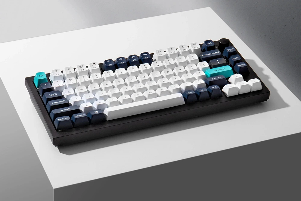 Keychron Q1 Max Hotswap Wireless Mechanical Keyboard - RGB - Aluminum Frame - Carbon Black - with Knob - Gateron Jupiter Red - 75% Layout - Windows Mac OS (Q1M-M1)
