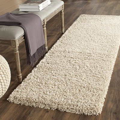 Safavieh California Solid Plush Shag Area Rug