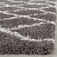 Safavieh Dallas Jerrie Geometric Shag Area Rug