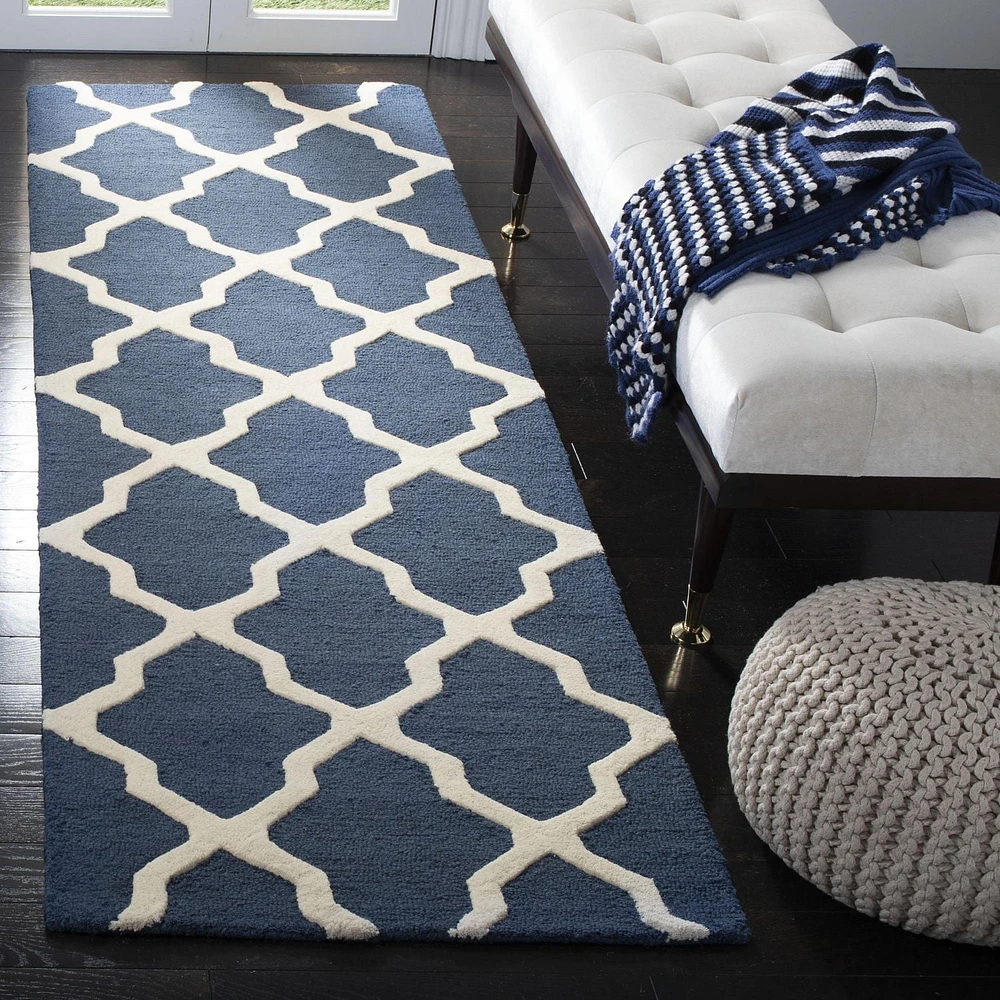 Safavieh Cambridge Liam Geometric Area Rug