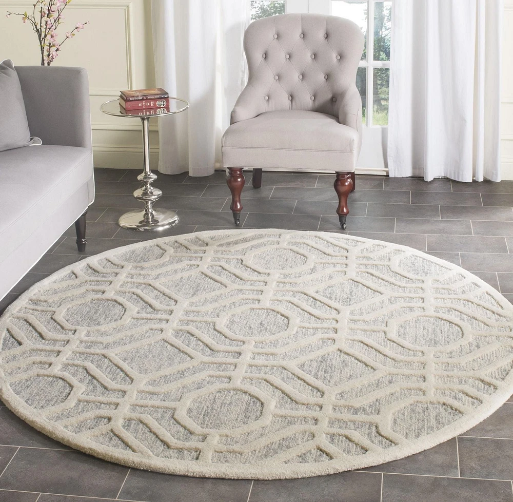 Safavieh Cambridge Johan Geometric Area Rug