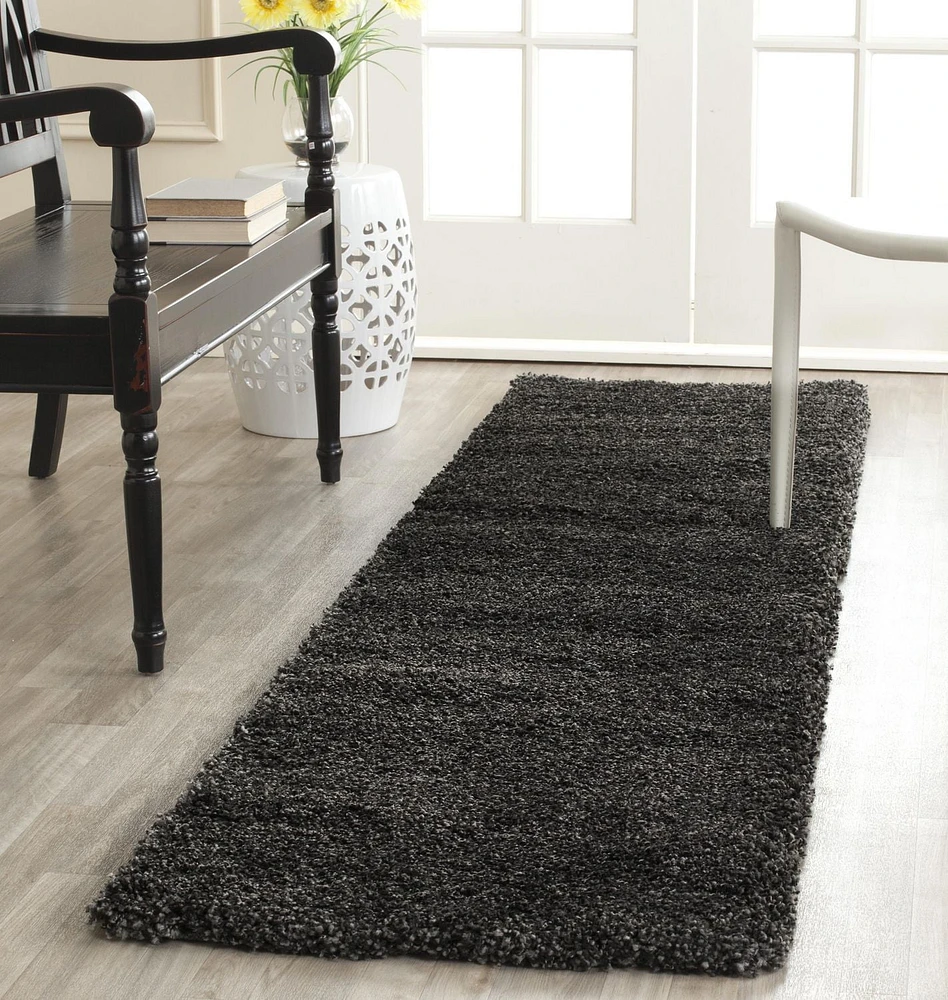 Safavieh Milan Harlow Solid Shag Area Rug