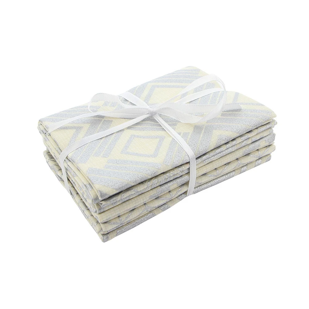 Ballot de tissus metallique Fabric Creations - 18" x 21" / 45cm x 53cm Ballot de tissus - 18" x 21" / 45cm x 53cm