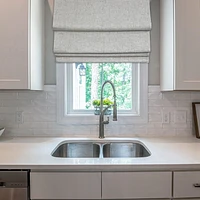 Versailles' Augustus Cordless Roman Shades (27in x 63in