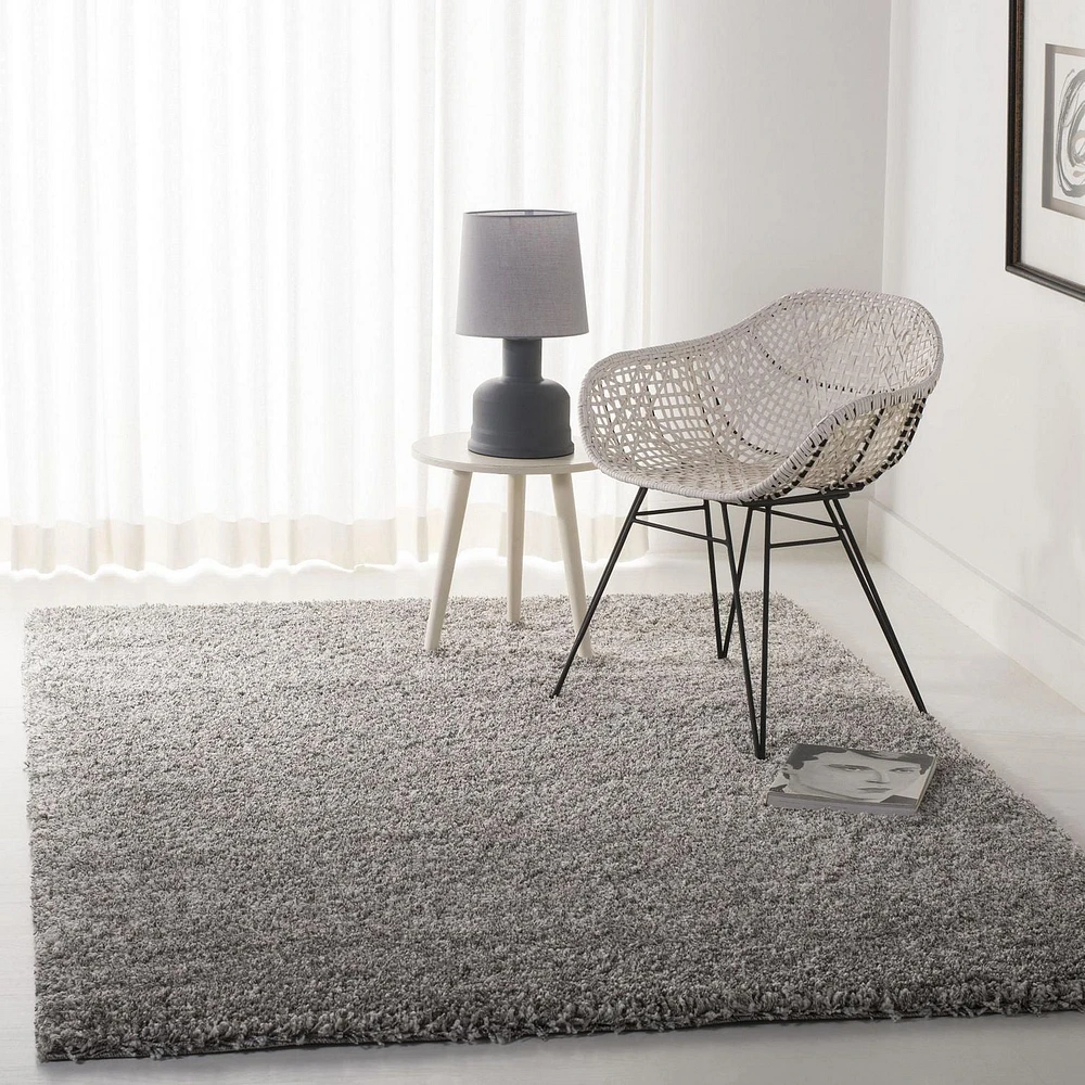 Safavieh California Solid Plush Shag Area Rug
