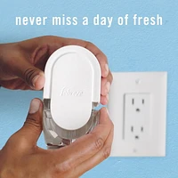 Febreze Plug In Air Freshener, Odor-Fighting Scented Oil Refill, Base Mix, 3 Refill, 77.7ML