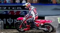 Monster Energy Supercross 4 Standard (Xbox One)