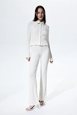 Pantalon texturé et évasé