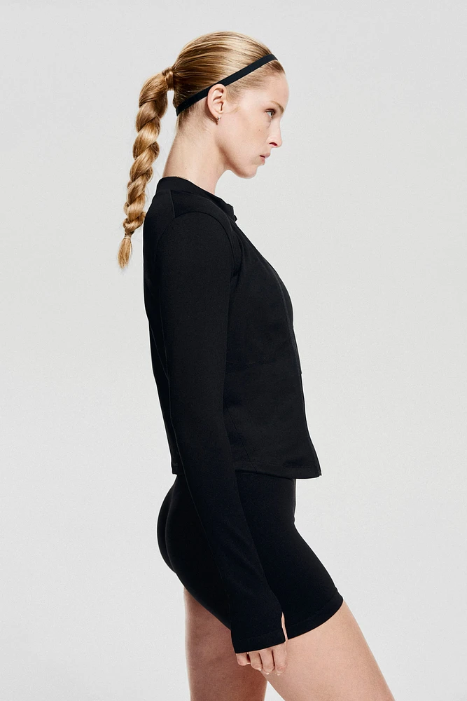 Seamless Invisible Scrunch Hot Pants with DryMove™