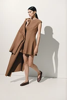 Robe en sergé avec jupe évasée