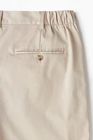 Short chino à coupe classique