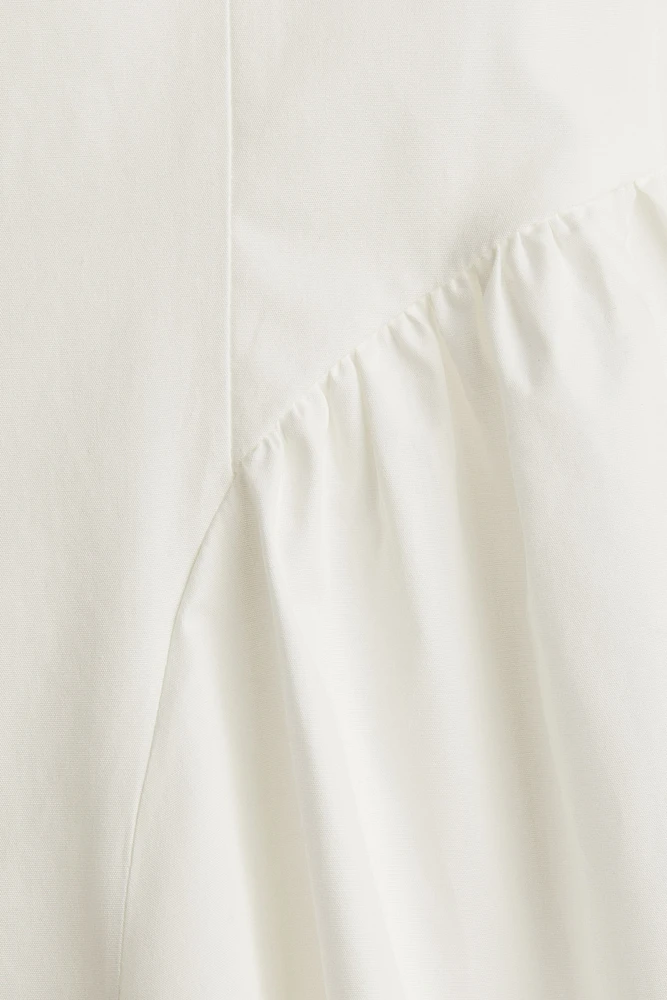 Robe en popeline de coton avec dos ouvert