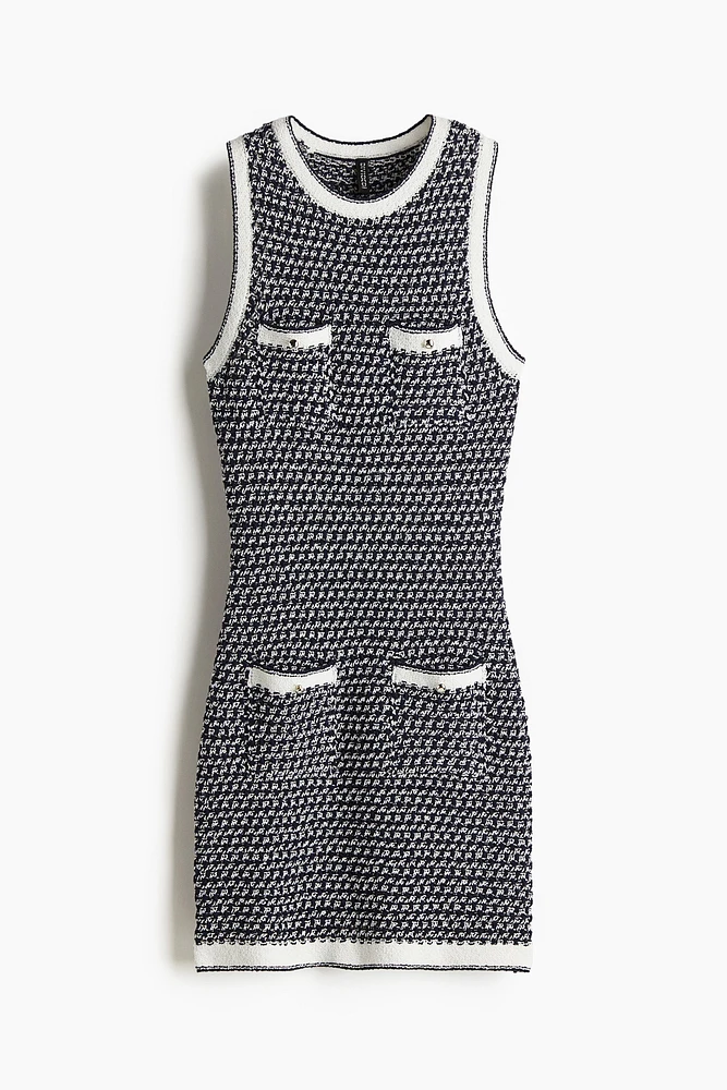 Robe en tricot texturé avec poches