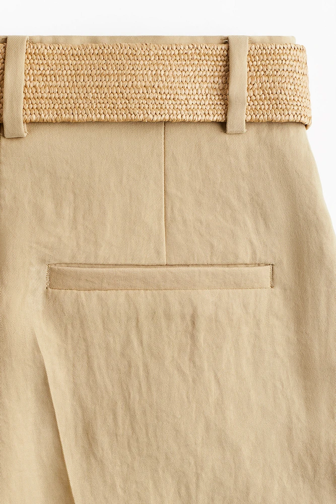 Short en sergé avec ceinture