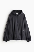 Running Anorak with DryMove™