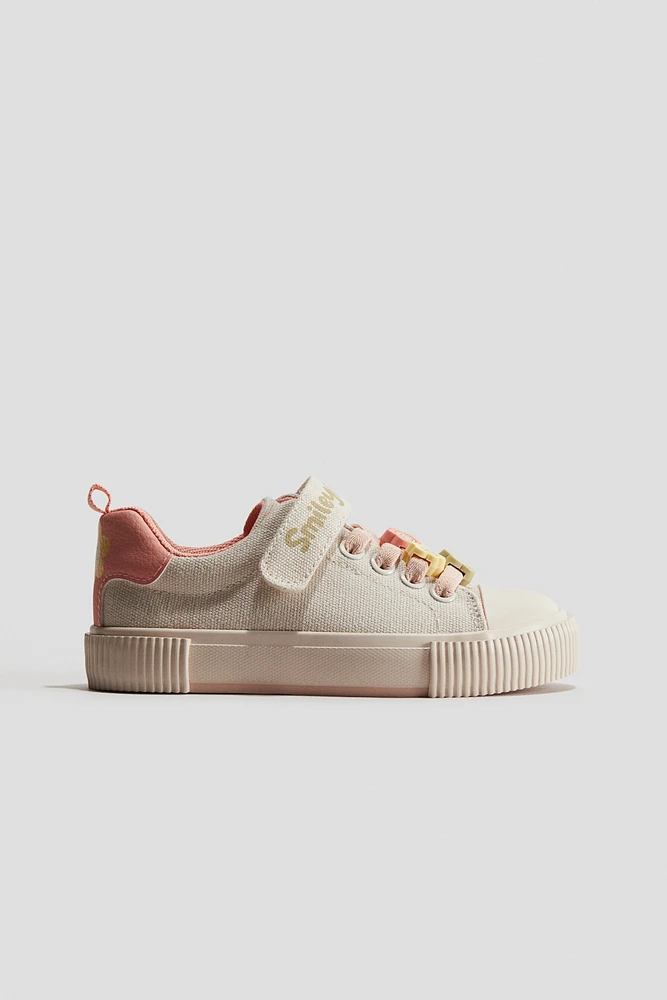 Espadrilles en toile avec appliqués
