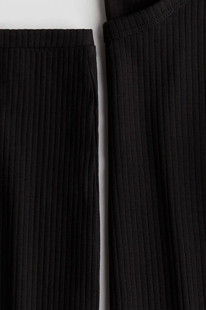 2-piece Ribbed Top and Skirt Set
