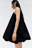 Robe à bretelles fines avec jupe effet bulle