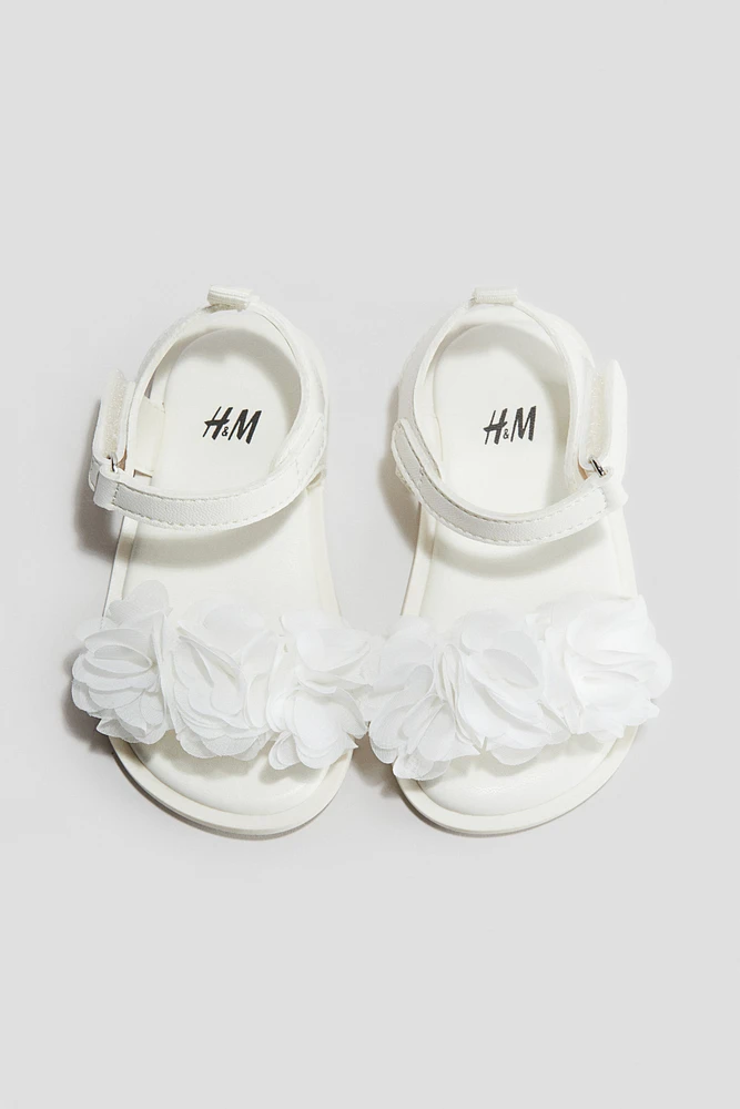 Sandales avec appliqués