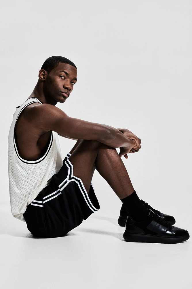Loose-Fit Basketball Shorts with DryMove™