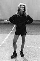 Running Anorak with DryMove™