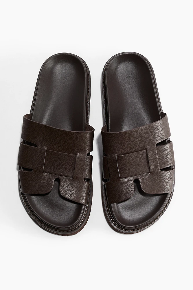 Sandales façon claquettes