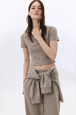 Short T-Shirt