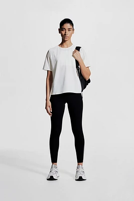Sports Top with DryMove™