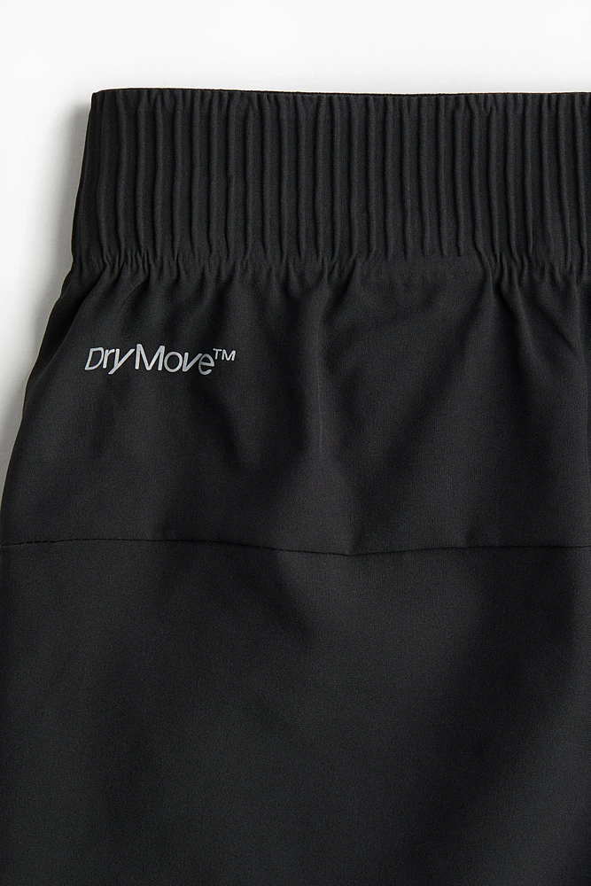 Short Sports Shorts with DryMove™