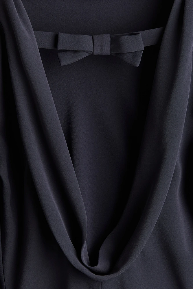 Robe à encolure bénitier
