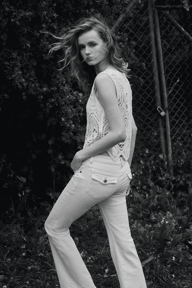 Flared Low Jeans