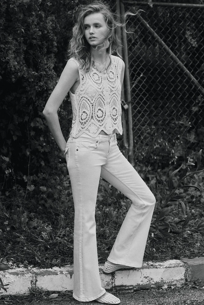 Flared Low Jeans