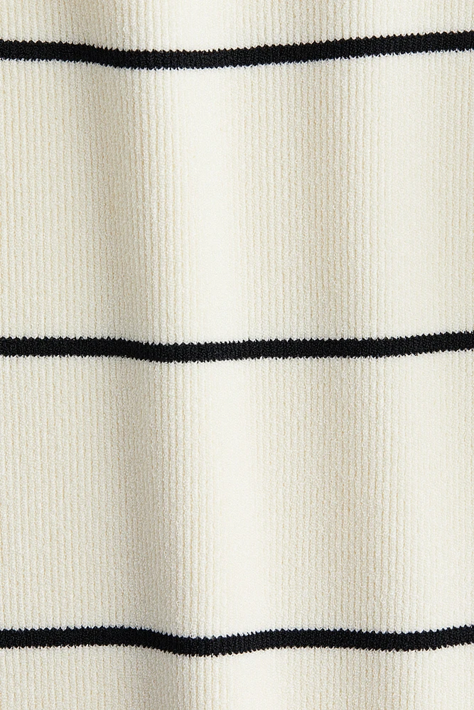 Scoop-neck Sweater