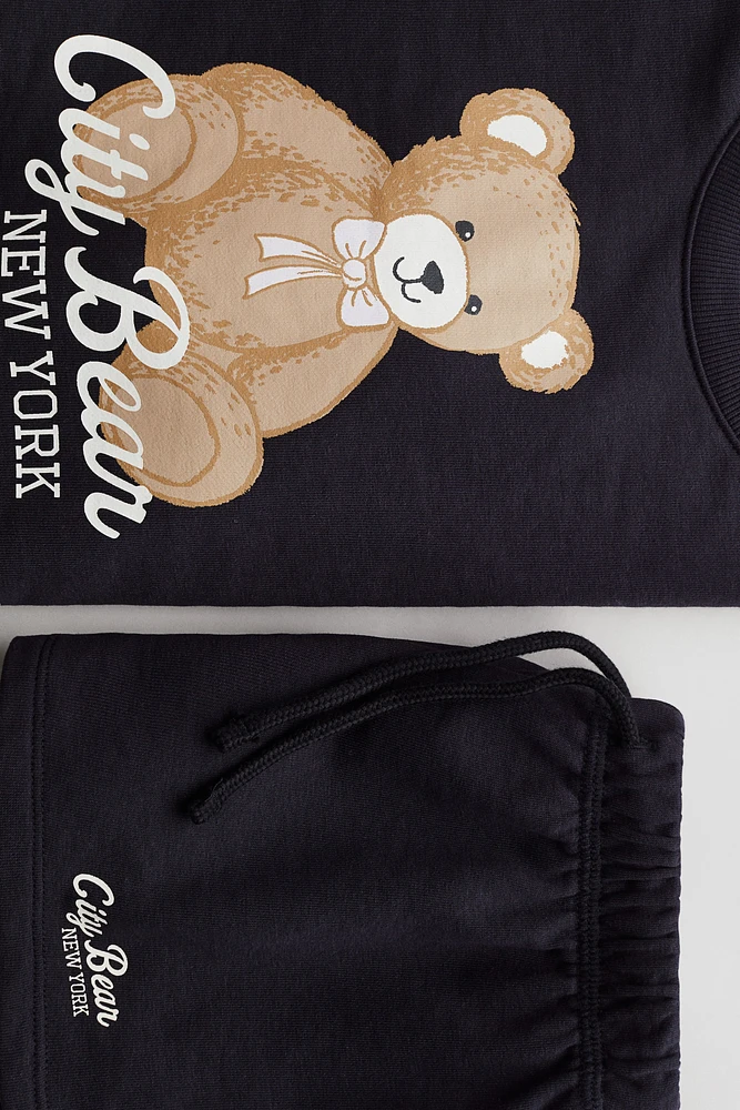 2-Piece Sweatshirt and Shorts Set