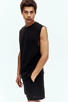 Mid-Length Sports Shorts with DryMove™