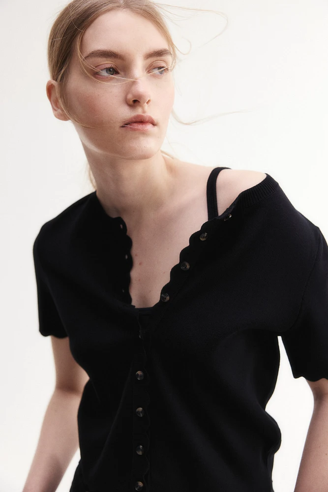 Scalloped Fine-Knit Cardigan