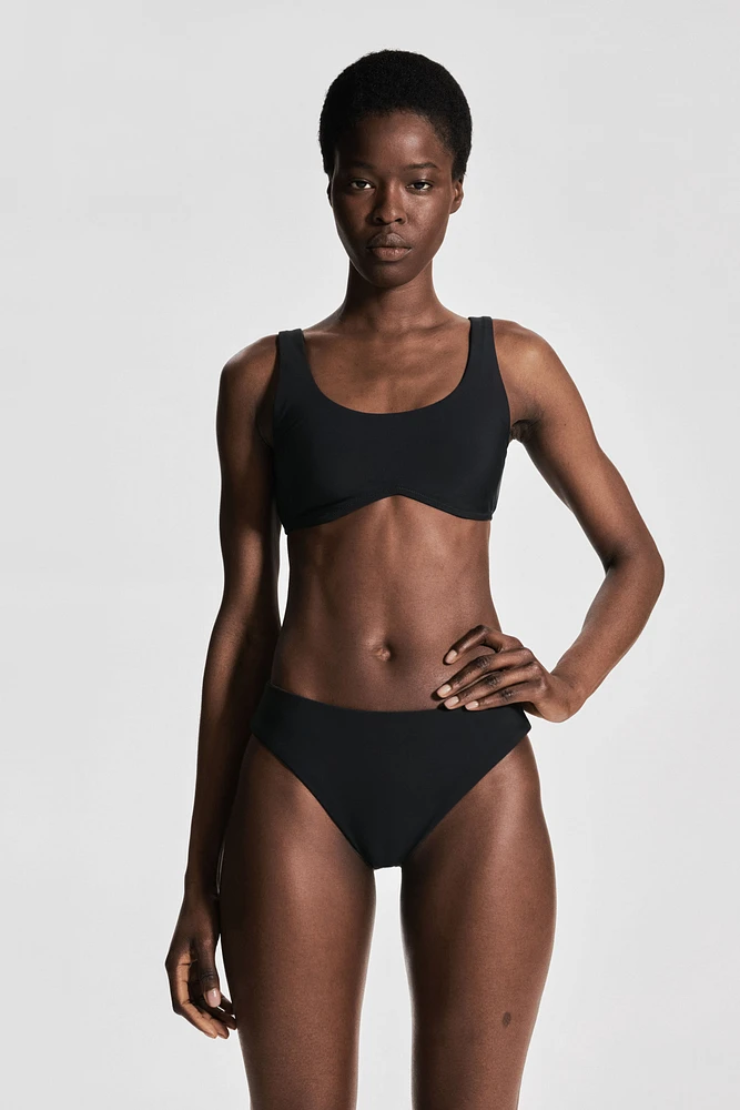Sports bikini top