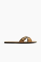 Crossover-strap sandals