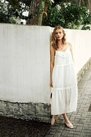 Robe avec bretelles à nouer