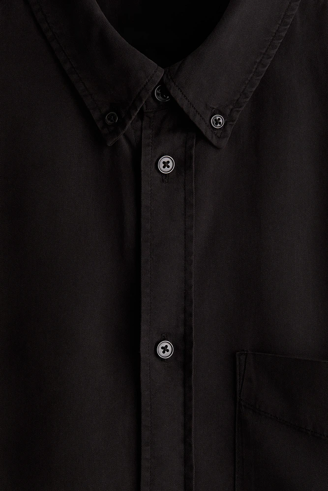 Loose-Fit Button-Down Shirt