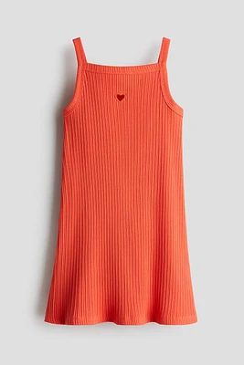 Robe côtelée à bretelles fines