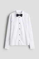 Chemise de smoking et nœud papillon