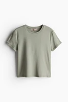 Short T-shirt