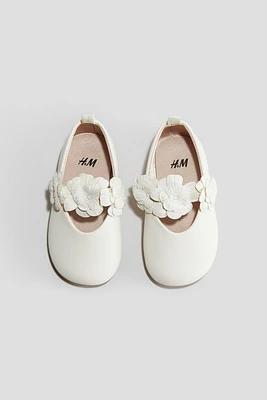 Appliquéd Ballet Flats