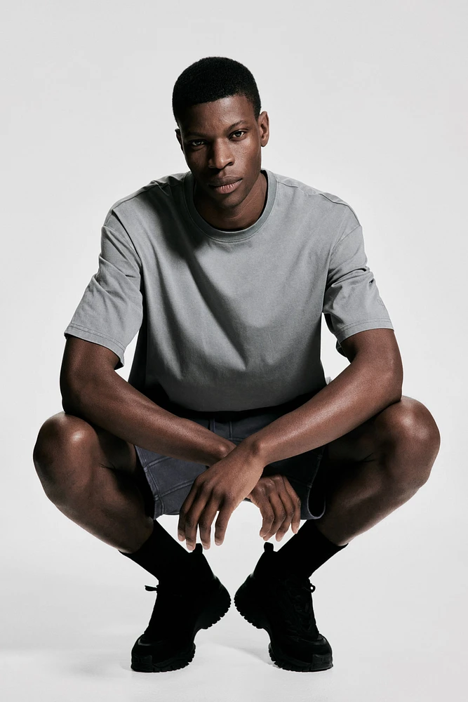 Loose-Fit Sports Shirt with DryMove™