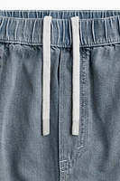 Loose Fit Cargo Jeans