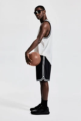 Loose-Fit Basketball Shorts with DryMove™